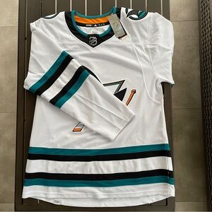NWT SAN JOSE SHARKS ADIDAS MENS AWAY PRIMEGREEN HOCKEY JERSEY!!